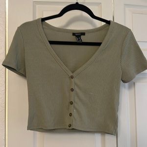 FOREVER 21 cropped shirt with buttons